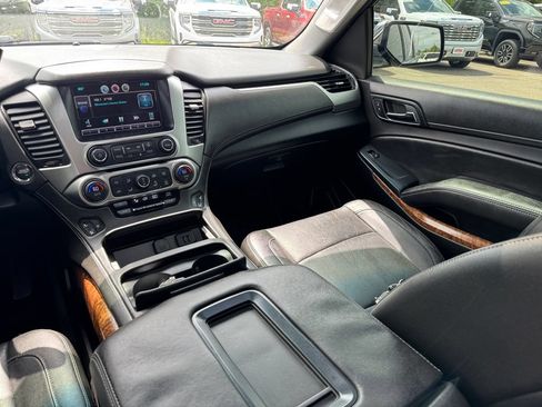 Used 2015 Chevrolet Suburban LTZ AWD/4WD image 23
