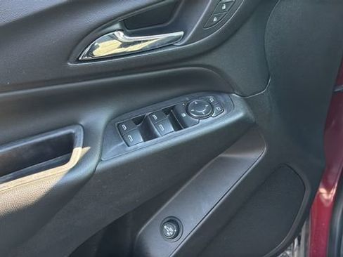 Used 2019 Chevrolet Equinox LT w/ Sun & Navigation Package image 19