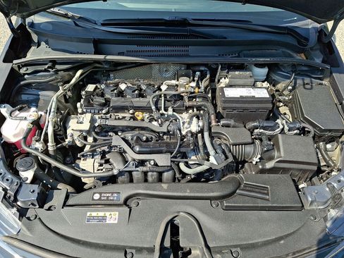 Used 2024 Toyota Corolla LE FWD image 29