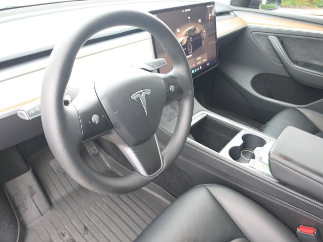 Used 2023 Tesla Model Y Long Range AWD/4WD image 16