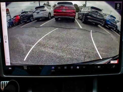 Used 2021 Tesla Model S Plaid image 19