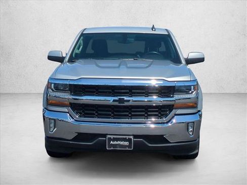 Used 2018 Chevrolet Silverado 1500 LT w/ All Star Edition RWD image 2