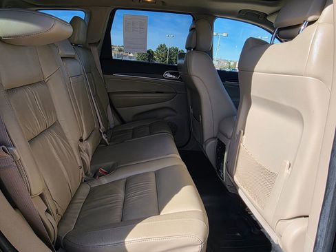 Used 2014 Jeep Grand Cherokee Limited image 29