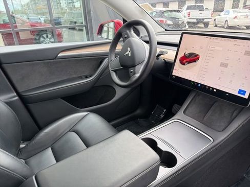 Used 2023 Tesla Model Y Long Range AWD/4WD image 8