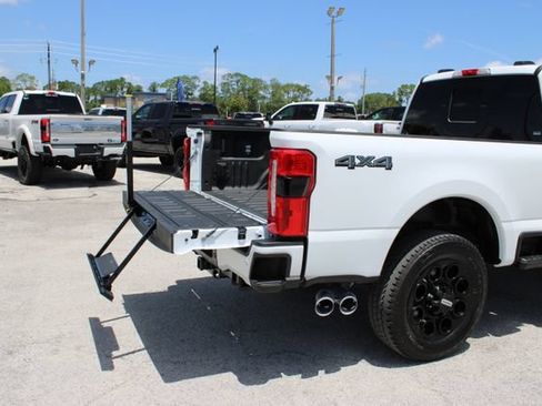 Used 2025 Ford F250 Lariat w/ Lariat Ultimate Package AWD/4WD image 11