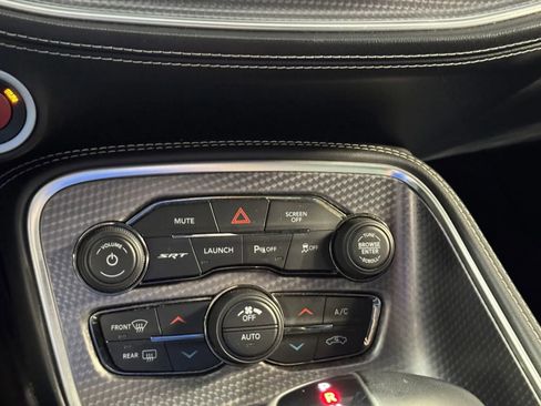 Used 2020 Dodge Challenger SRT Hellcat w/ Plus Package image 15