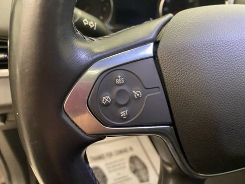 Used 2020 Chevrolet Traverse LT w/ LT Premium Package AWD/4WD image 31