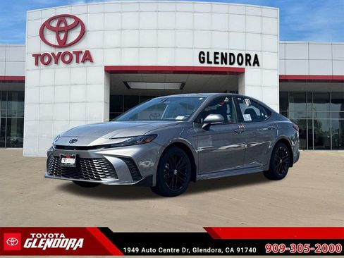 New 2026 Toyota Camry SE FWD image 5