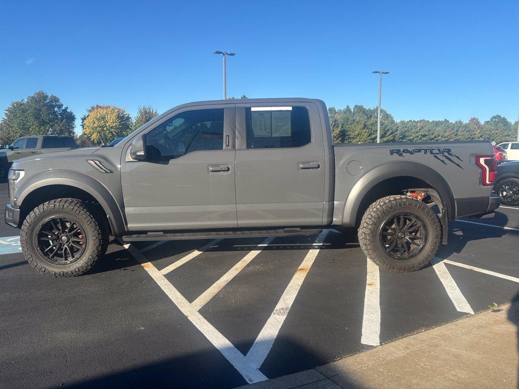 Used 2020 Ford F150 Raptor w/ Equipment Group 802A Luxury AWD/4WD image 8
