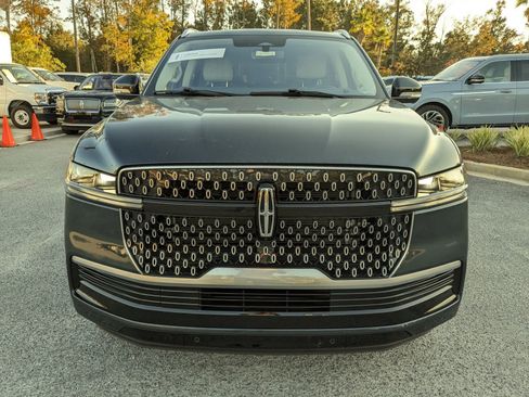 Certified 2025 Lincoln Navigator Reserve image 10