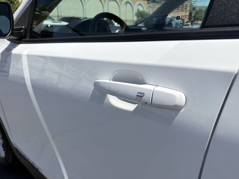 Used 2024 GMC Terrain SLE FWD image 38
