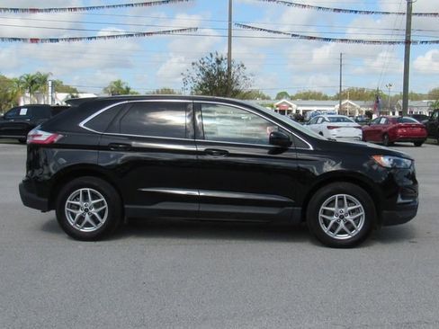 Used 2024 Ford Edge SEL image 2