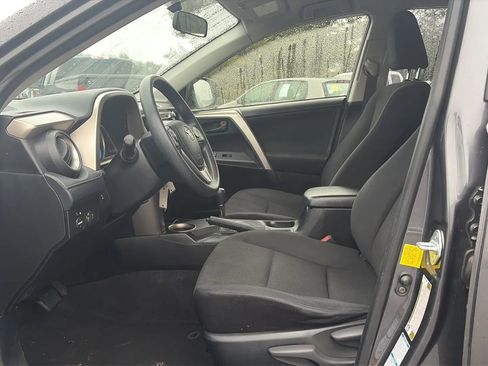 Used 2015 Toyota RAV4 LE image 34