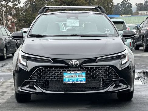 Used 2026 Toyota Corolla SE image 3