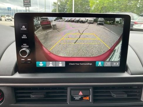 Used 2025 Honda Pilot EX-L image 14