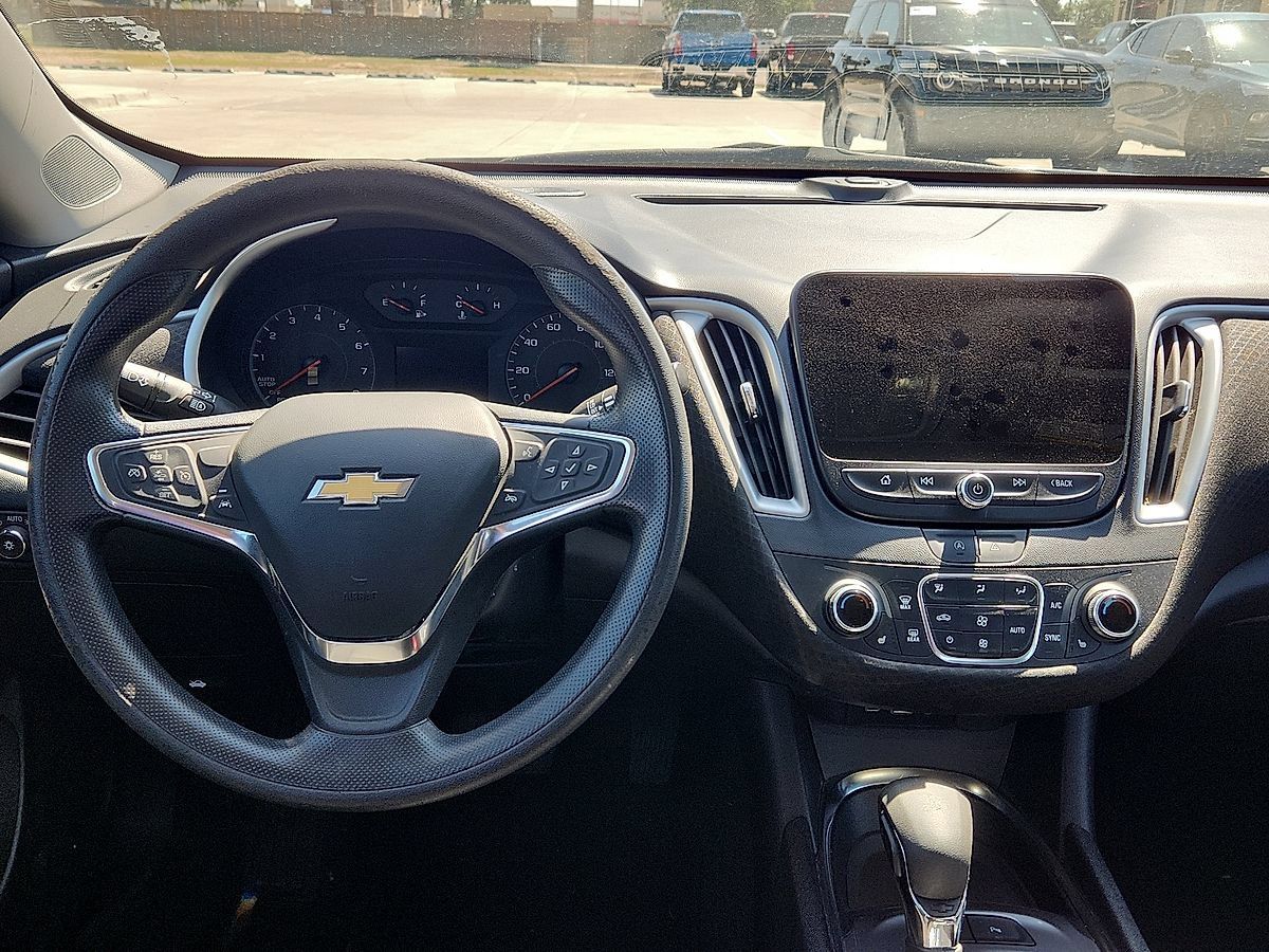 Used 2024 Chevrolet Malibu LT FWD image 7