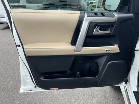 Used 2020 Toyota 4Runner Limited image 11