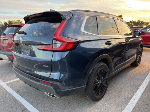 Used 2024 Honda CR-V Sport Touring image 3