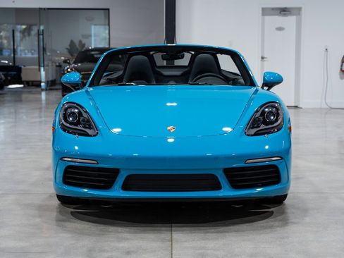 Used 2018 Porsche 718 Boxster S image 10