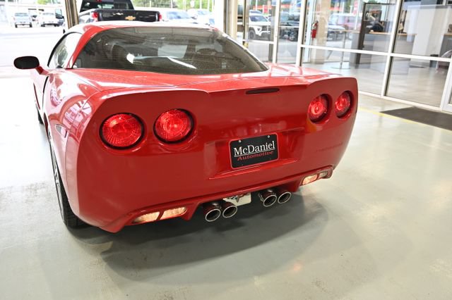 Used 2006 Chevrolet Corvette Coupe RWD image 8