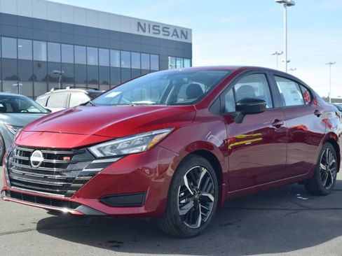 New 2025 Nissan Versa SR FWD image 3