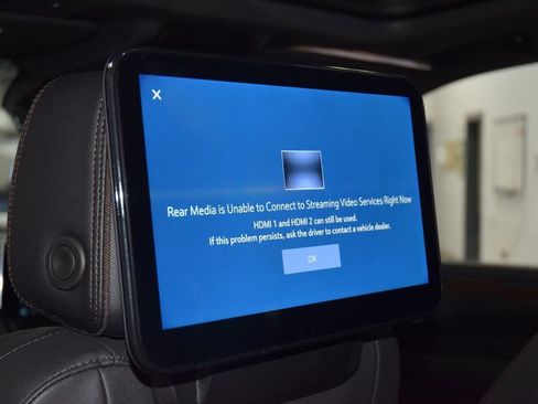 Used 2023 Chevrolet Tahoe High Country image 43