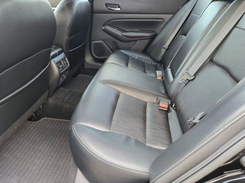 Used 2019 Nissan Altima 2.0 Edition One FWD image 34
