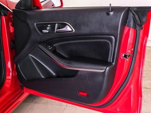 Used 2019 Mercedes-Benz CLA 250 4MATIC image 39