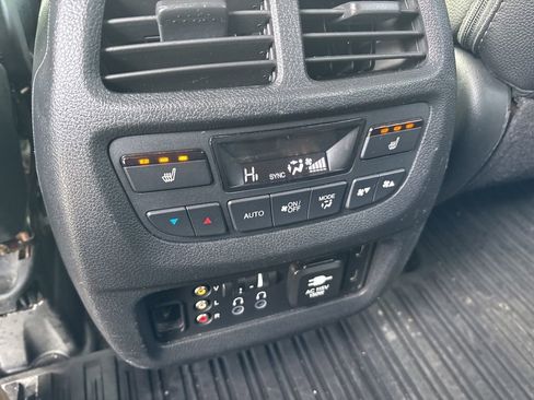 Used 2016 Honda Pilot Elite image 16