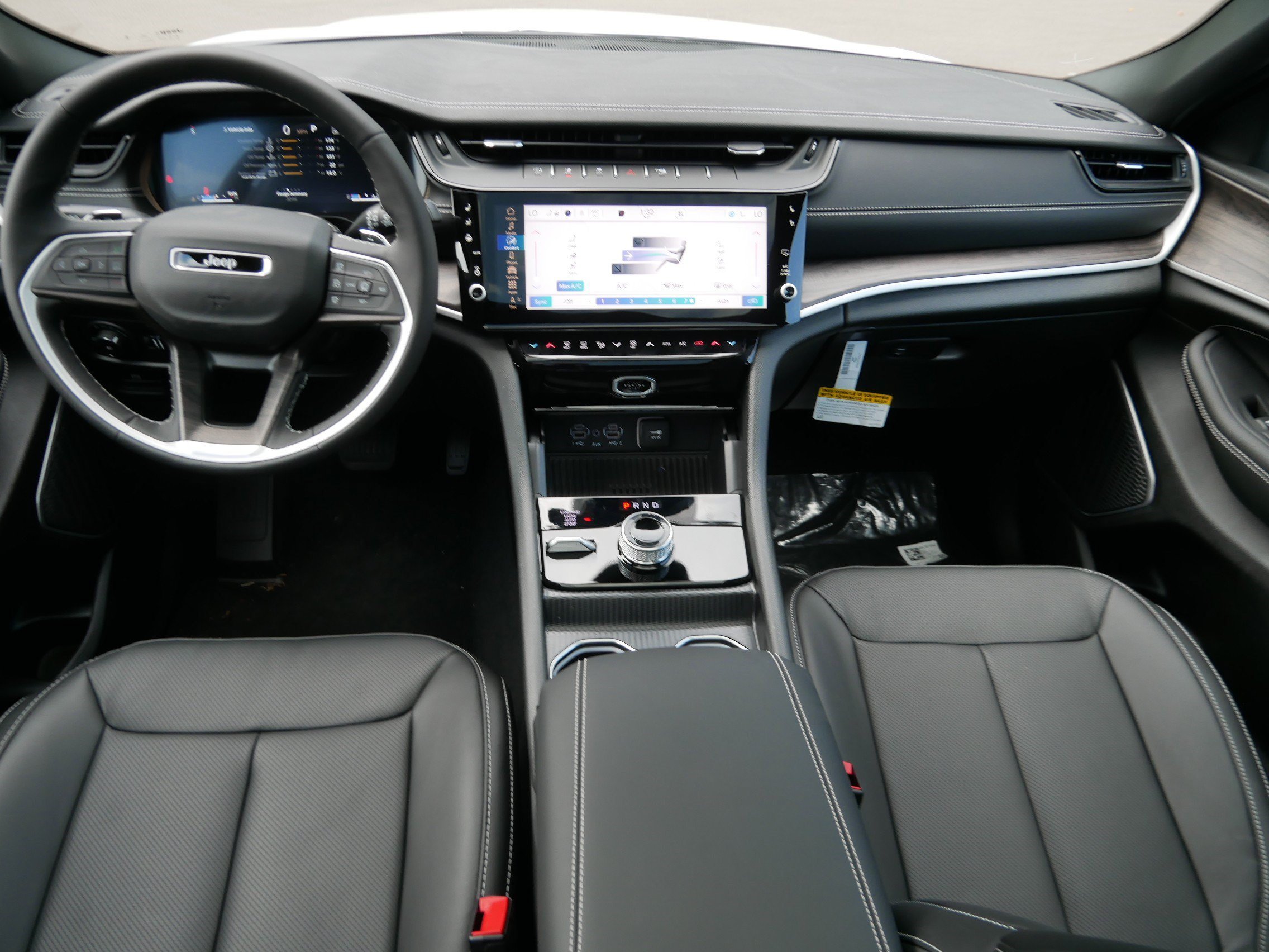 New 2027 Jeep Grand Cherokee Limited AWD/4WD image 9