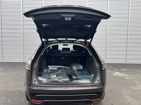 New 2025 Land Rover Range Rover Velar Dynamic SE image 30