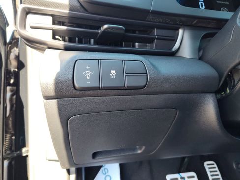 Used 2026 Hyundai Elantra SEL Sport Premium image 15