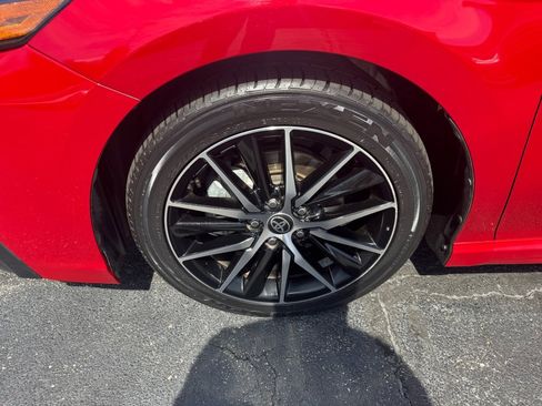 Used 2021 Toyota Camry SE FWD image 31