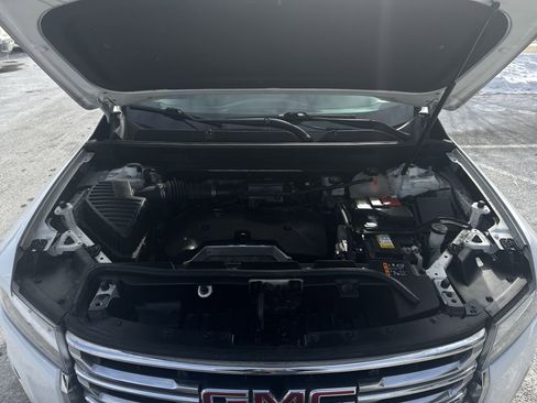 Used 2020 GMC Acadia SLE image 28