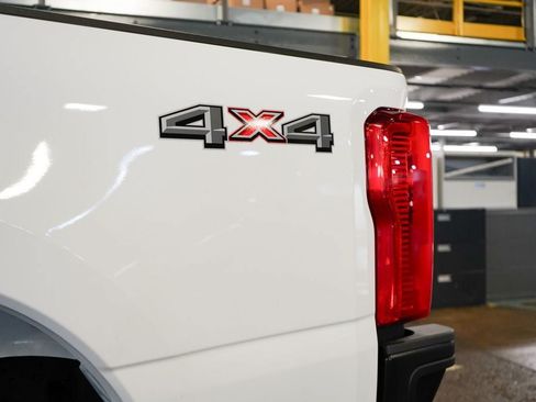 Used 2025 Ford F250 XL AWD/4WD image 26