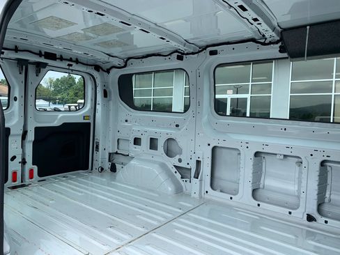 Used 2016 Ford Transit 150 130 Low Roof RWD image 29