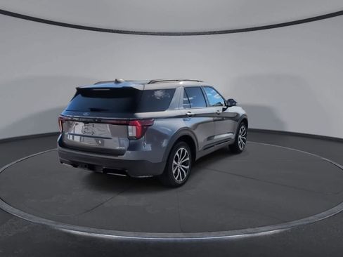 Used 2026 Ford Explorer ST-Line image 8