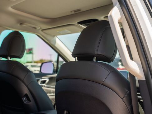 New 2026 Kia Carnival SX FWD image 11