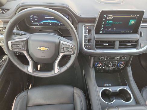 Used 2023 Chevrolet Tahoe LT w/ LT Signature Package AWD/4WD image 11