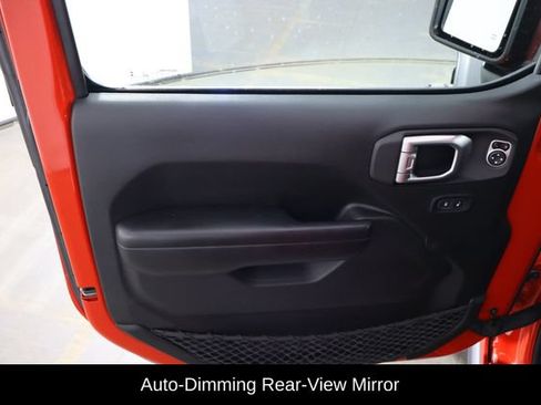 Used 2020 Jeep Wrangler Unlimited Rubicon AWD/4WD image 11
