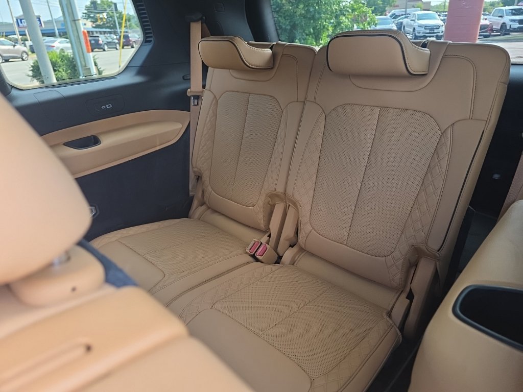Used 2023 Jeep Grand Cherokee L Summit AWD/4WD image 13