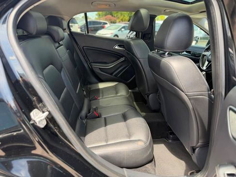 Used 2015 Mercedes-Benz GLA 250 w/ Premium Package image 12