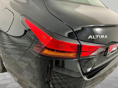 Certified 2024 Nissan Altima 2.5 SR FWD image 23