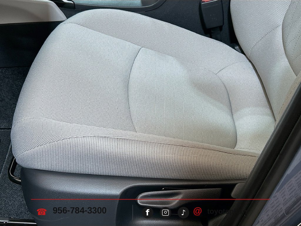 New 2025 Toyota Corolla Cross L FWD image 19