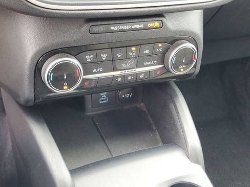 Used 2022 Ford Escape SE w/ Cold Weather Package AWD/4WD image 19