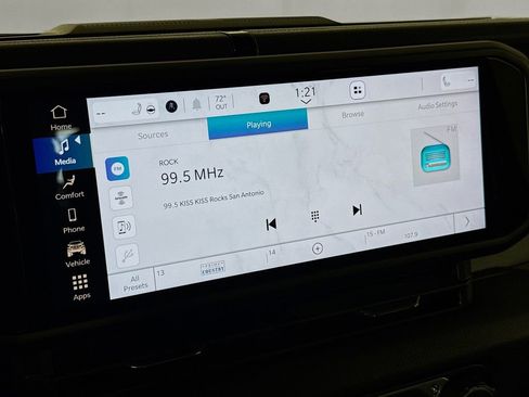 Used 2025 Jeep Wrangler Sport S image 15