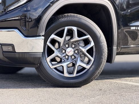 Used 2023 GMC Sierra 1500 SLT w/ SLT Convenience Package image 2