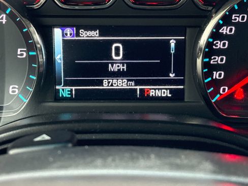 Used 2020 Chevrolet Tahoe LS w/ Skid Plate Package AWD/4WD image 23