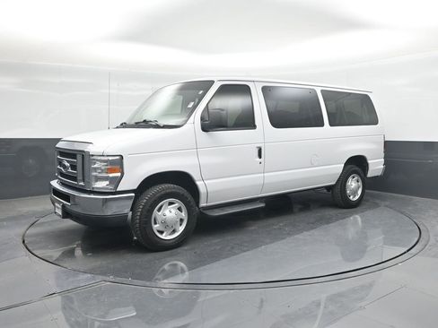 Used 2012 Ford E-350 and Econoline 350 XLT image 1