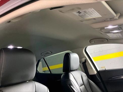 Used 2023 Buick Envision Essence image 13